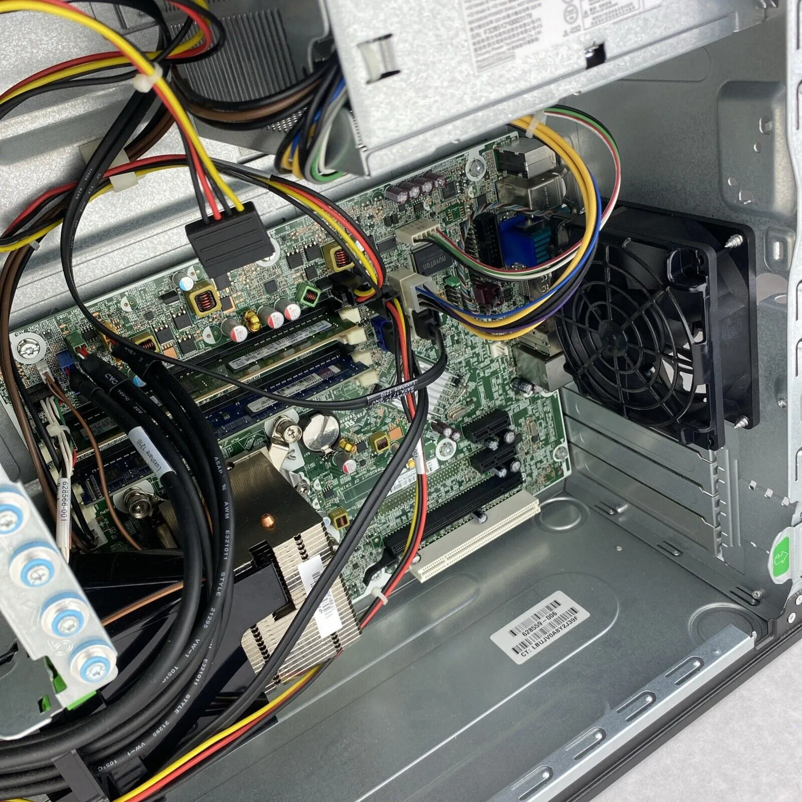 HP Compaq 6200 Pro MT Intel Core i3-2120 3.30GHz 4GB RAM No HDD No OS