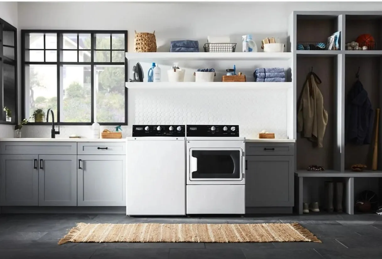 Maytag® Commercial White washer and dryerset  with 5 Year warranty MVWP586GW_MEDP586KW