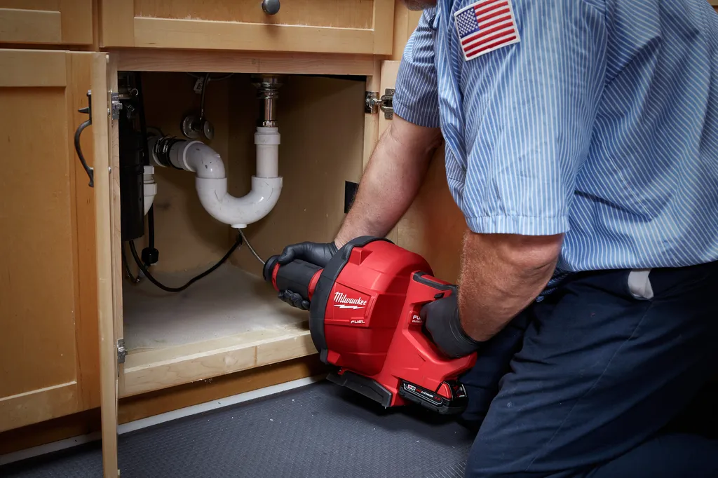 Milwaukee M18 Fuel Drain Snake with Cable-Drive Kit-A