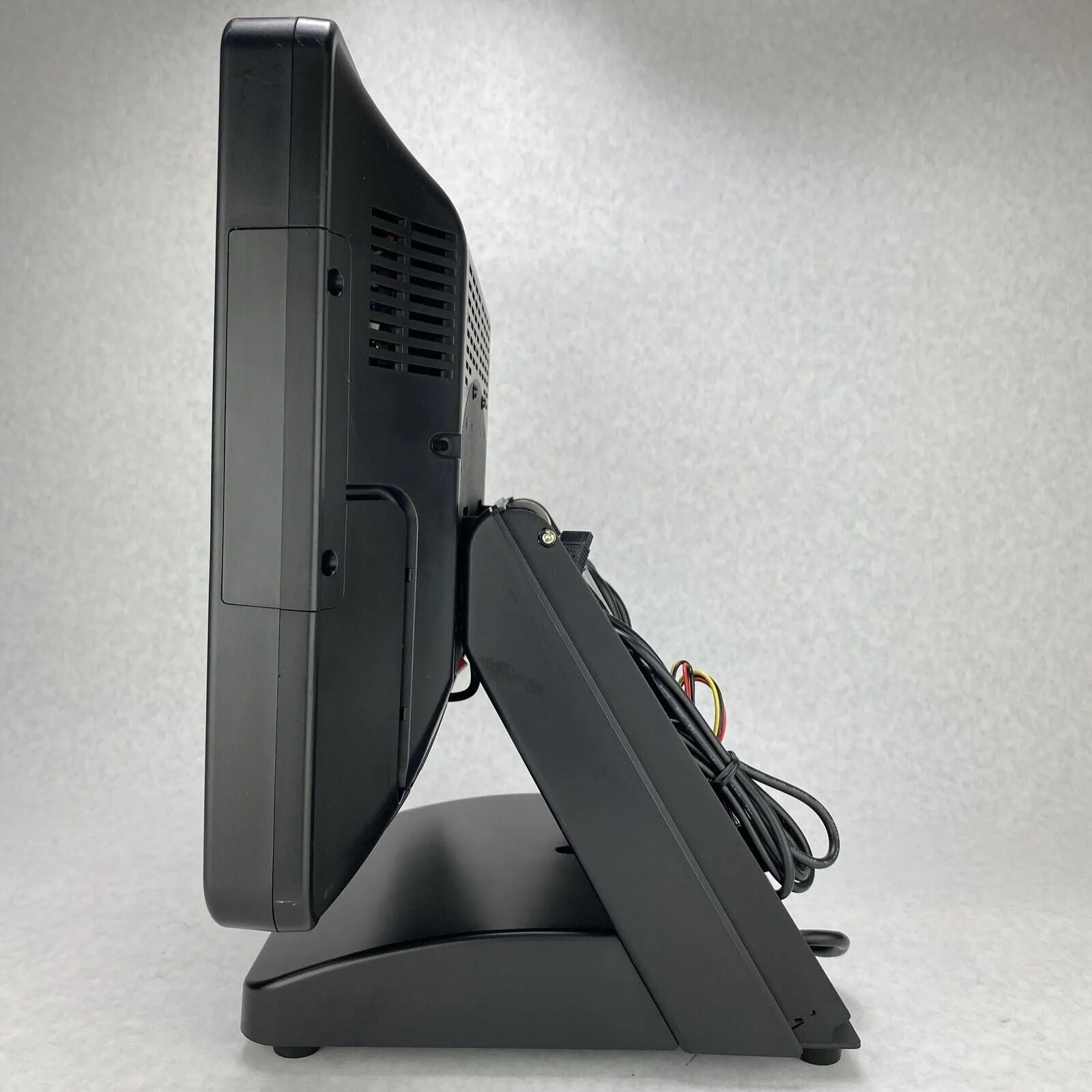 PioneerPOS AsterixTouch-X5 15" AIO Intel Atom D2250 1.86GHz 4GB RAM No HDD