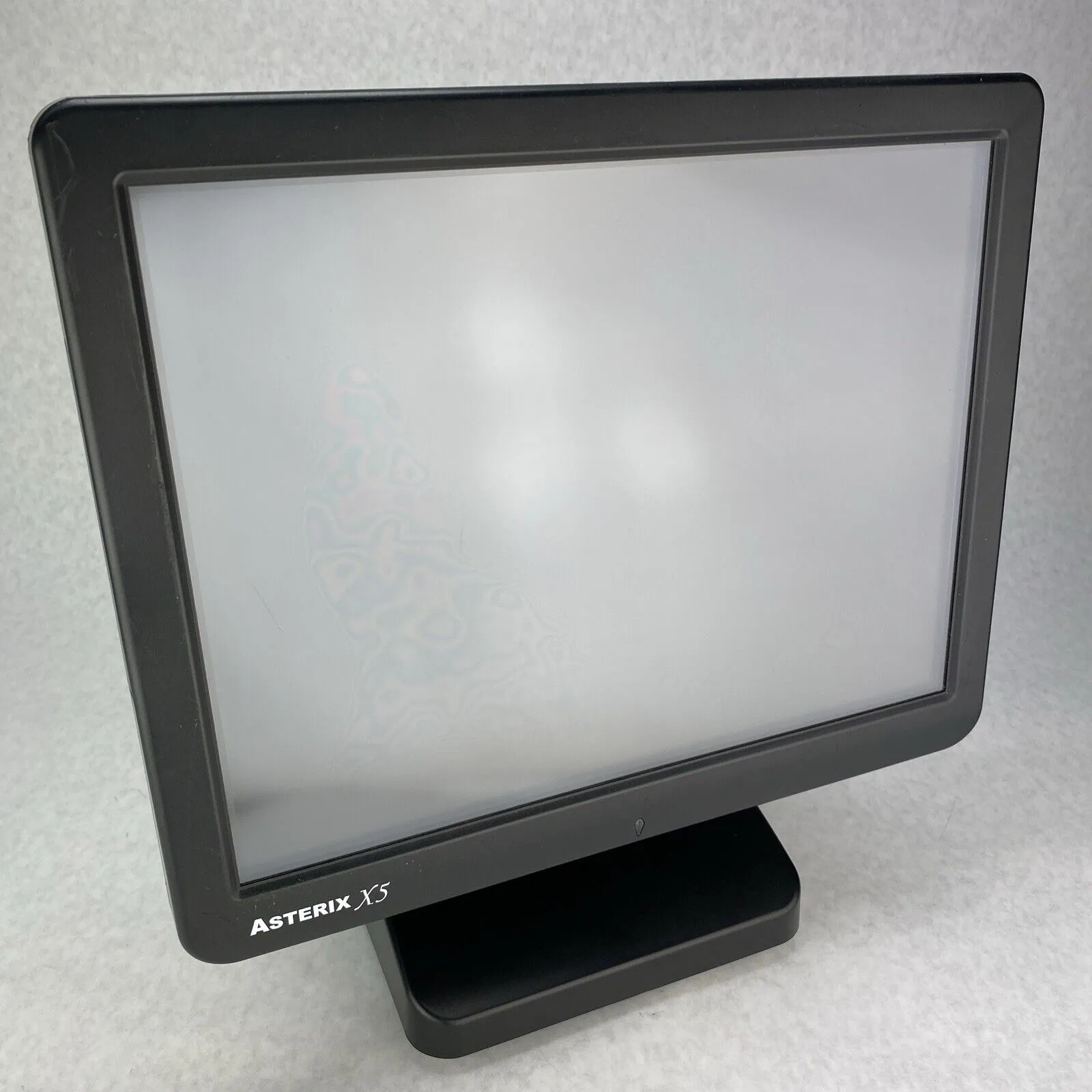 PioneerPOS AsterixTouch-X5 15" AIO Intel Atom D2250 1.86GHz 4GB RAM No HDD