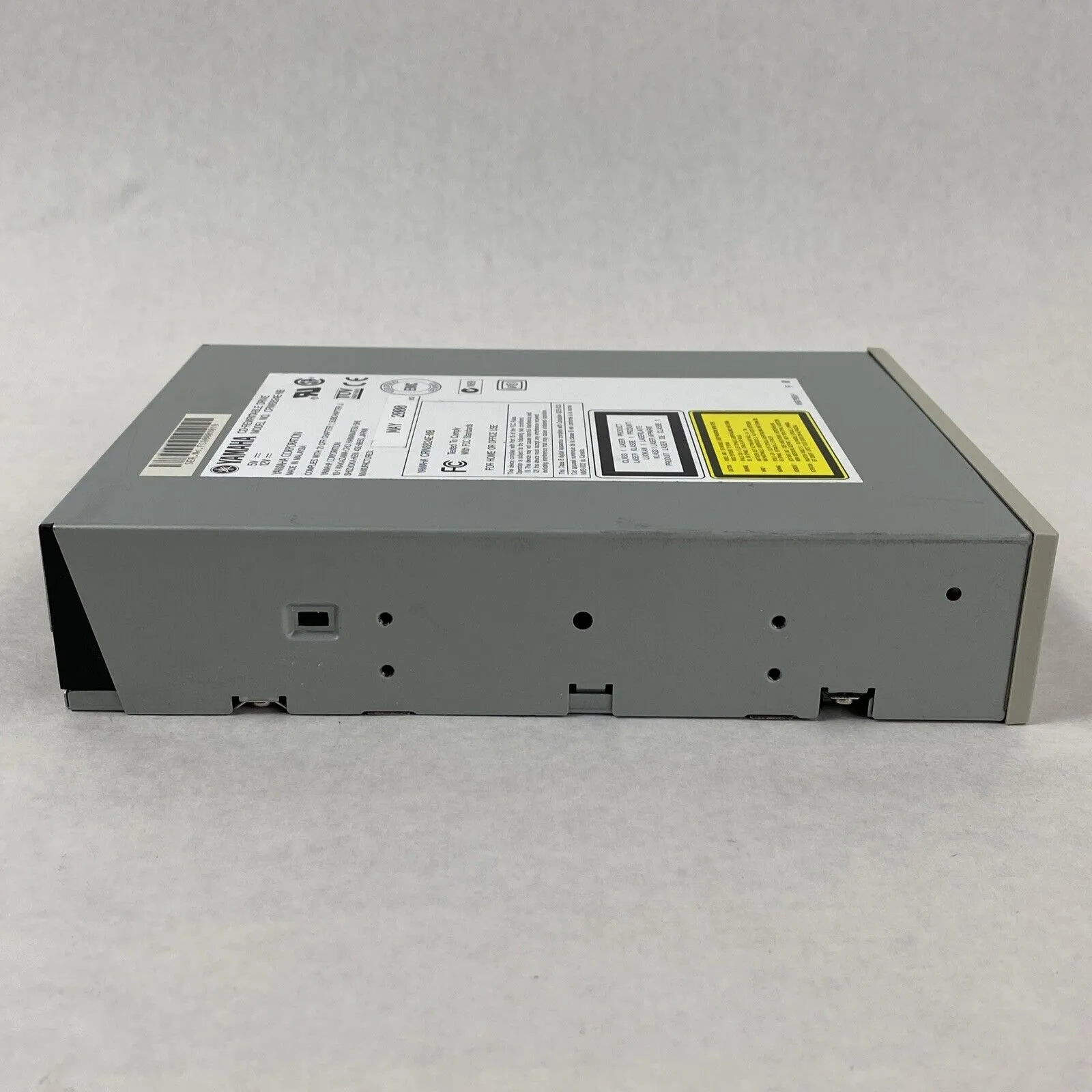 Yamaha CRW8824E-NB CD Rewritable Drive